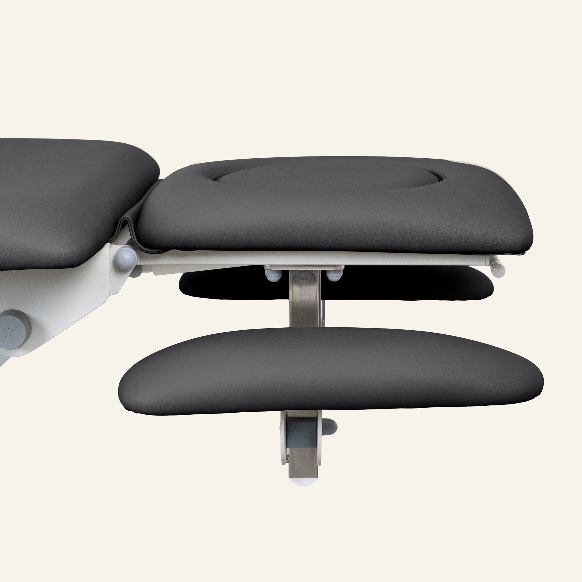 Physiotherapieliege Nuuna 4 Physio Pro – elektrisch, 4-teilig