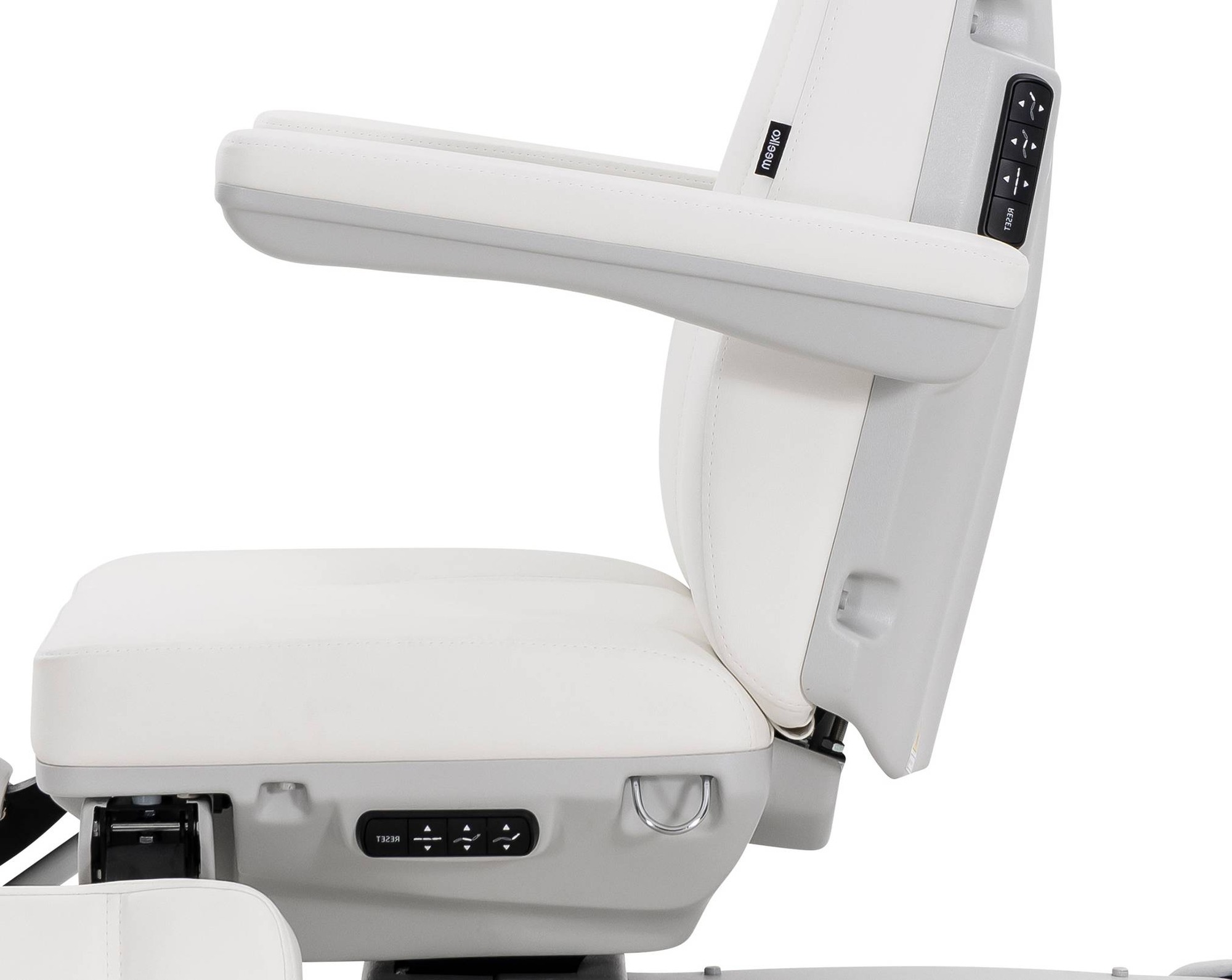 MEDIAL+ – elektrischer Podologiesessel mit 3 Motoren