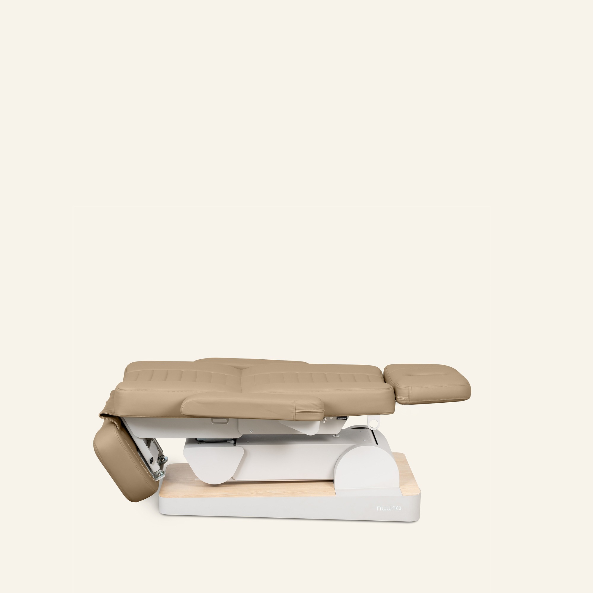 Kosmetikstuhl Nuuna B4 – elektrisch, 4 Motoren, Silky Skin Polsterung
