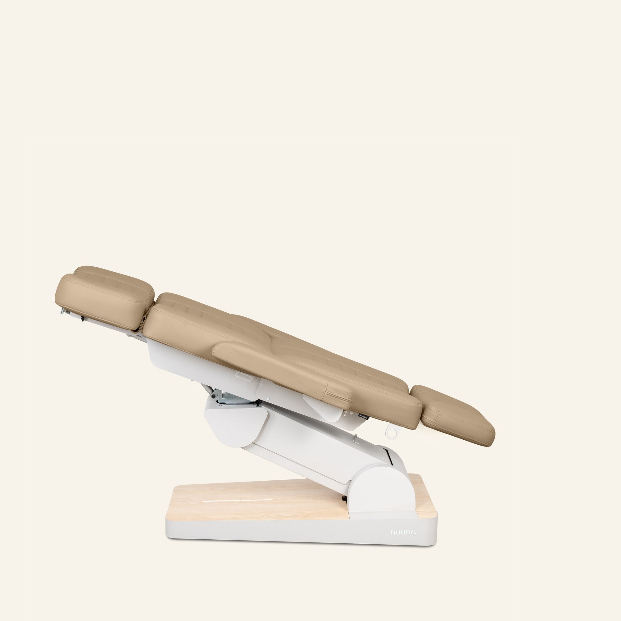 Kosmetikstuhl Nuuna B4 – elektrisch, 4 Motoren, Silky Skin Polsterung
