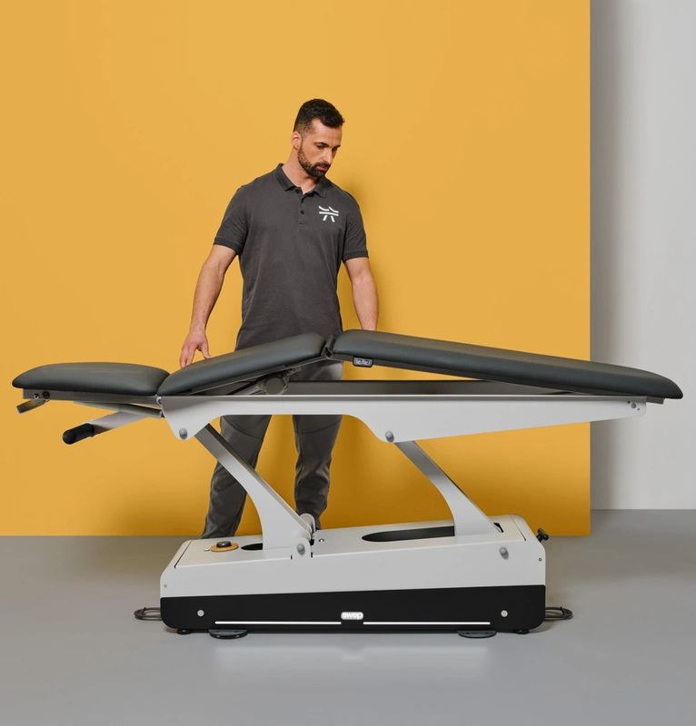 Massageliege Swop 3 PRO Therapieliege elektrisch Praxis SPA verstellbares Mittelteil