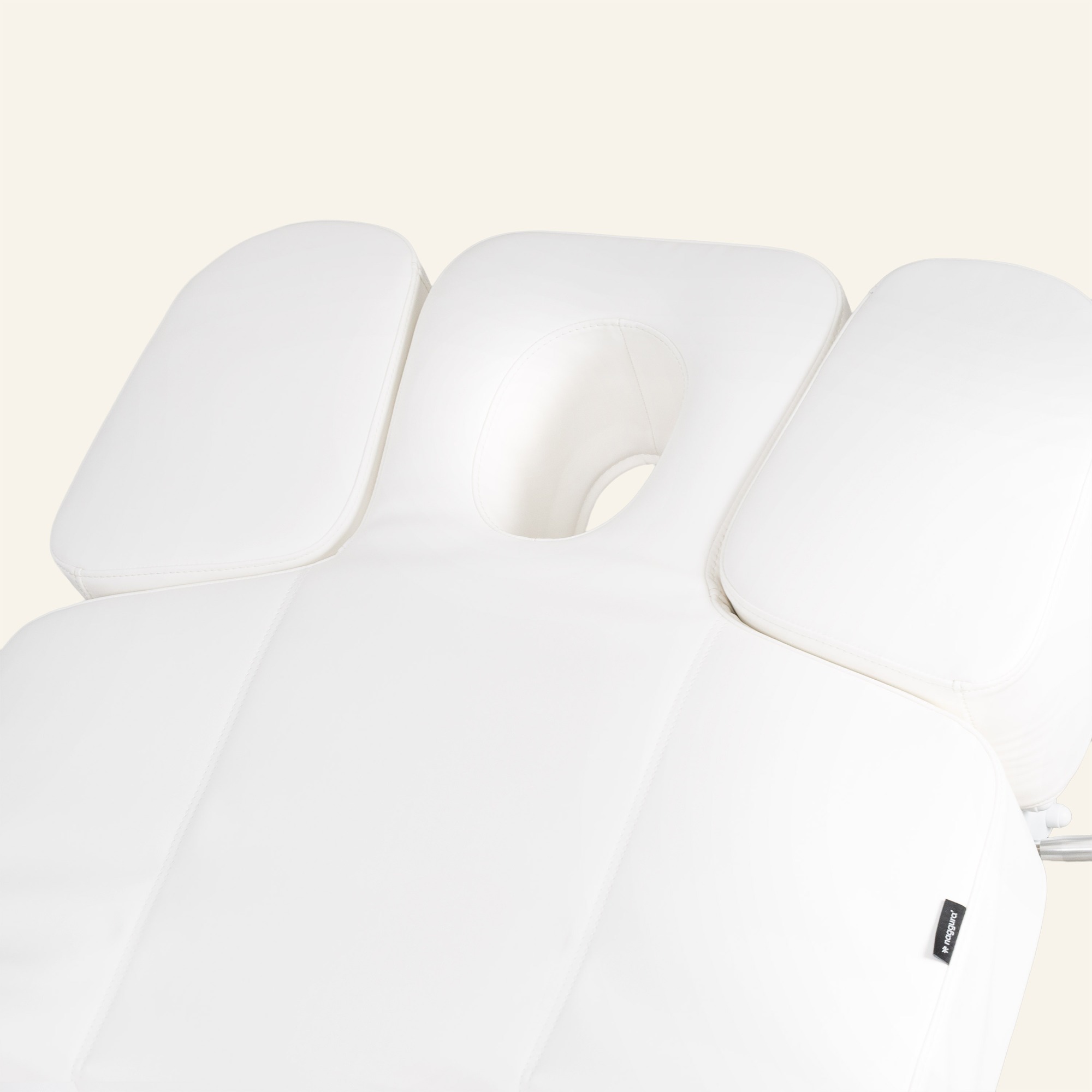 Spa-Liege NUUNA S4 PRO+ – elektrisch, 4 Motoren, Heizung