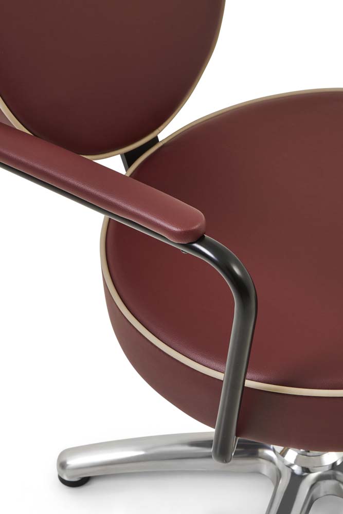 Poppy – Friseurstuhl mit hydraulischer Höhenverstellung